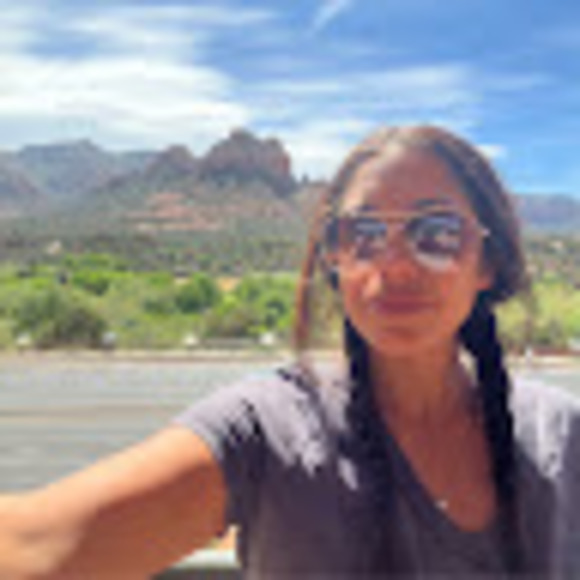 Meet your Posher, Vanessa - Picture 1 of 1